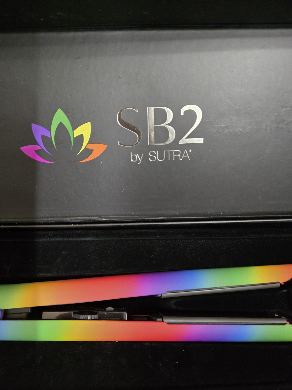 SB2 by SUTRA Rainbow Flat Iron – Multi-Color Travel Styler
